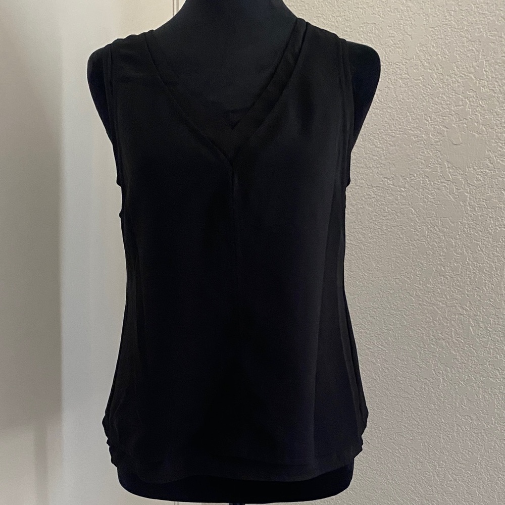 Chic Black V-Neck Tank Top